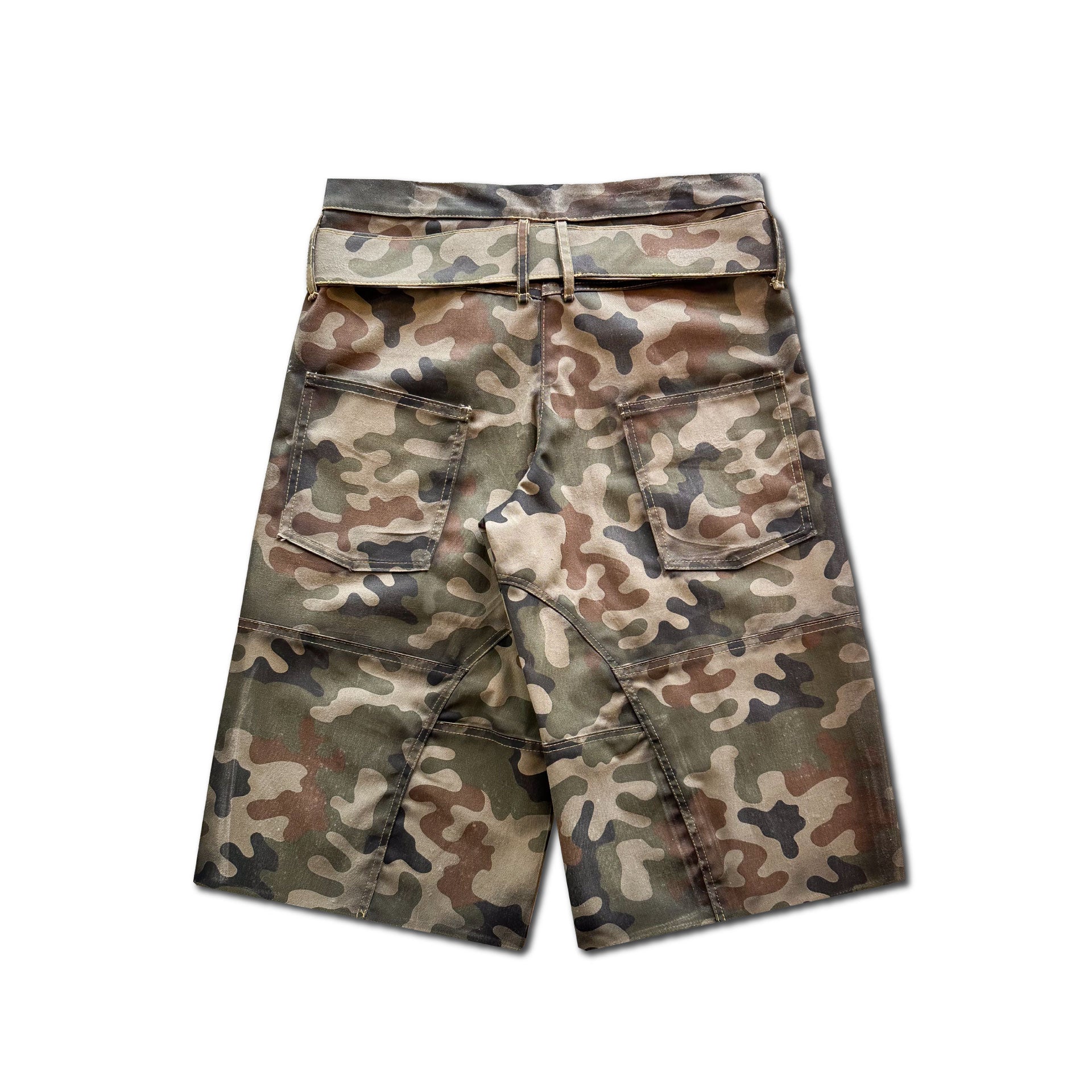 CAMO CARGO SHORTS + BELT